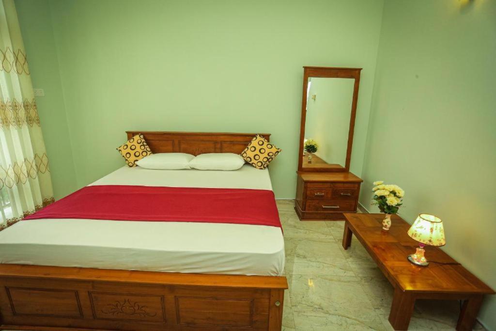 Nirosha Guest House Галле Экстерьер фото